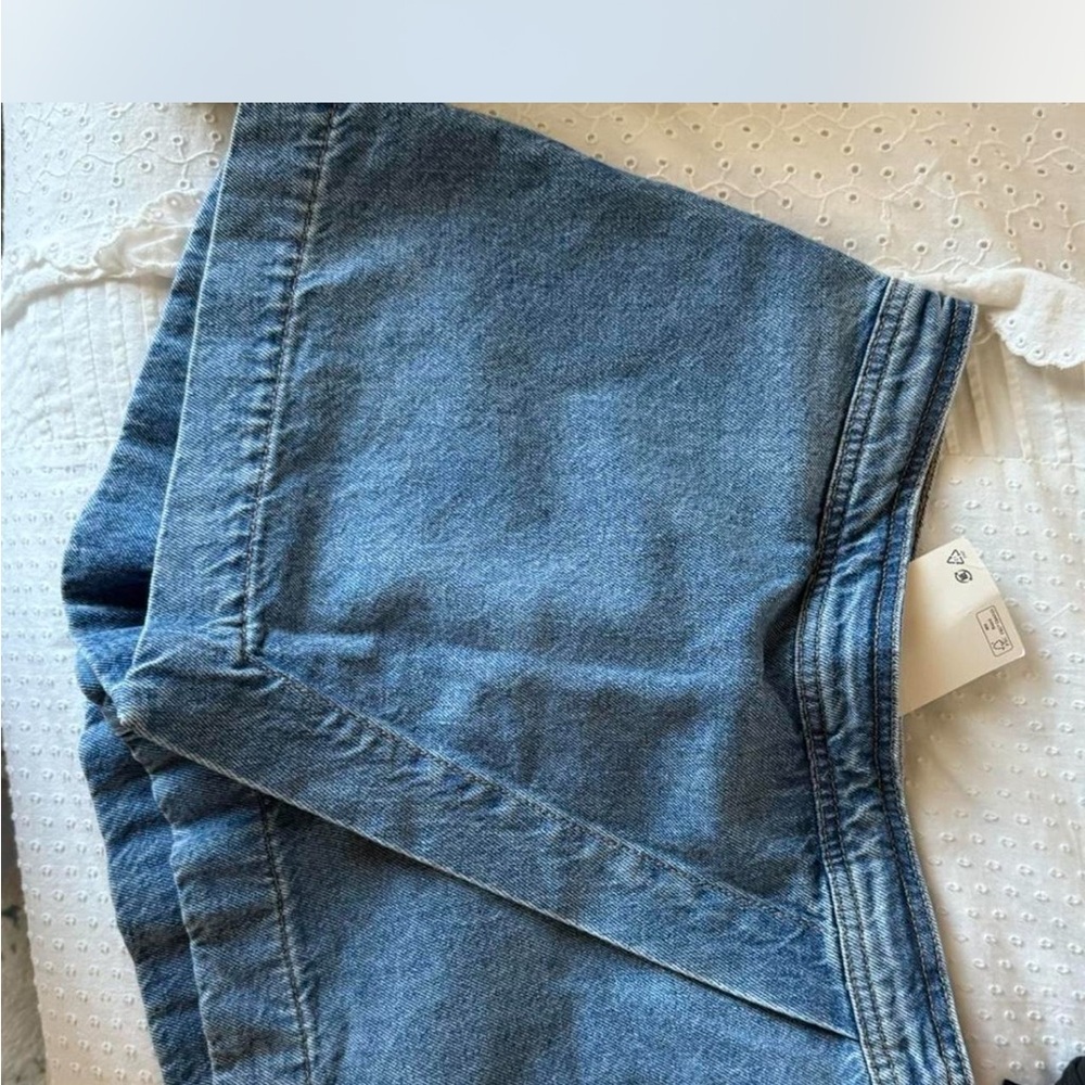 BRAND NEW Classic Blue Women's Jeans